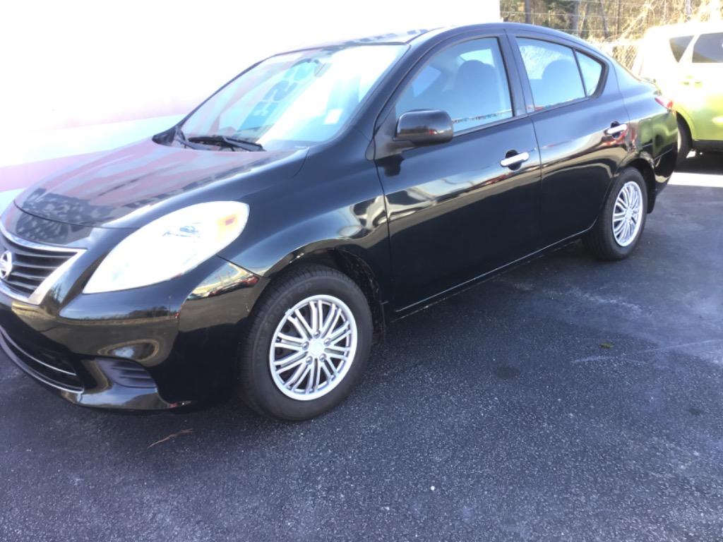 2014 Nissan Versa Sedan SV